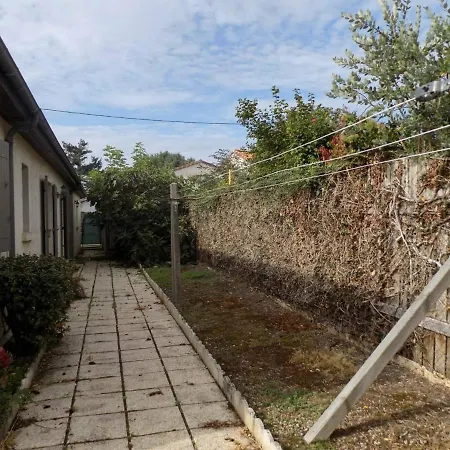 Maison Meschers-sur-gironde, 4 Pieces, 6 Personnes - Fr-1-305c-16 *
