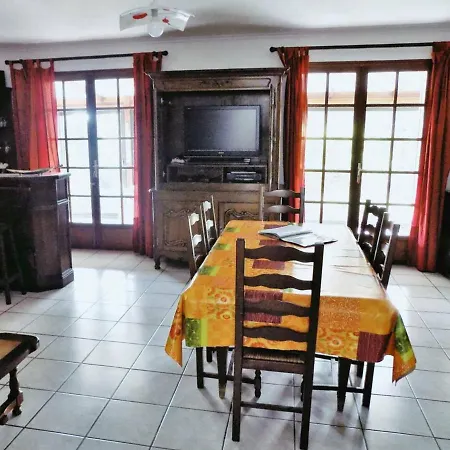 Semesterbostad Maison Meschers-sur-gironde, 4 Pieces, 6 Personnes - Fr-1-305c-16